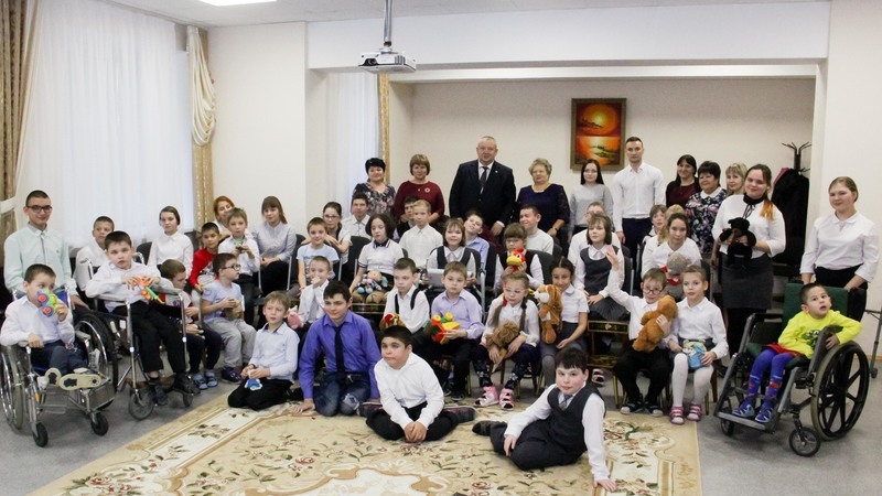 Сотрудники Альметьевской городской прокуратуры приняли участие в благотворительной акции